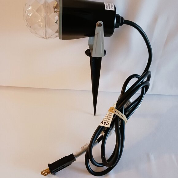 Interteck 120v Indoor/Outdoor Red/Green Projection - Picture 2 of 9